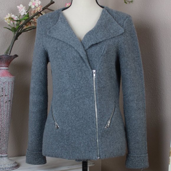 White House Black Market Jackets & Blazers - WHBM Sweater Jacket NWOT Size S